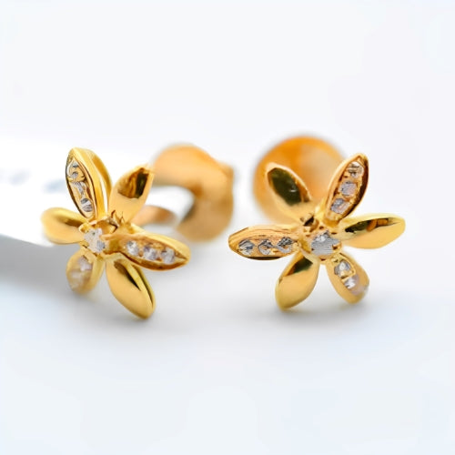 Highest Grade Pretty Flower with Zarkon Gold Plated Earrings.