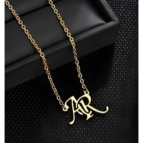 Letters Personalized names Jewelry necklace.