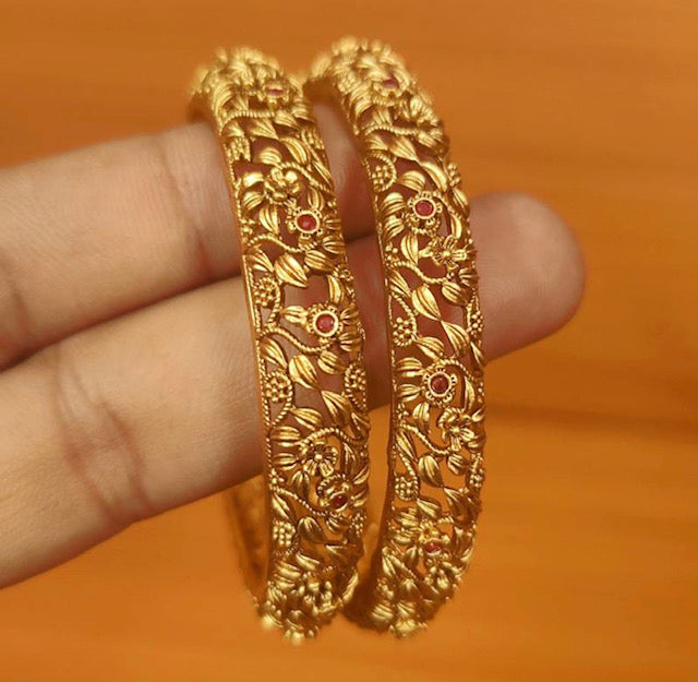 Pure Golden Bangles Beautiful Arabic Design.أساور ذهب بتصميم عربي جذاب.24K