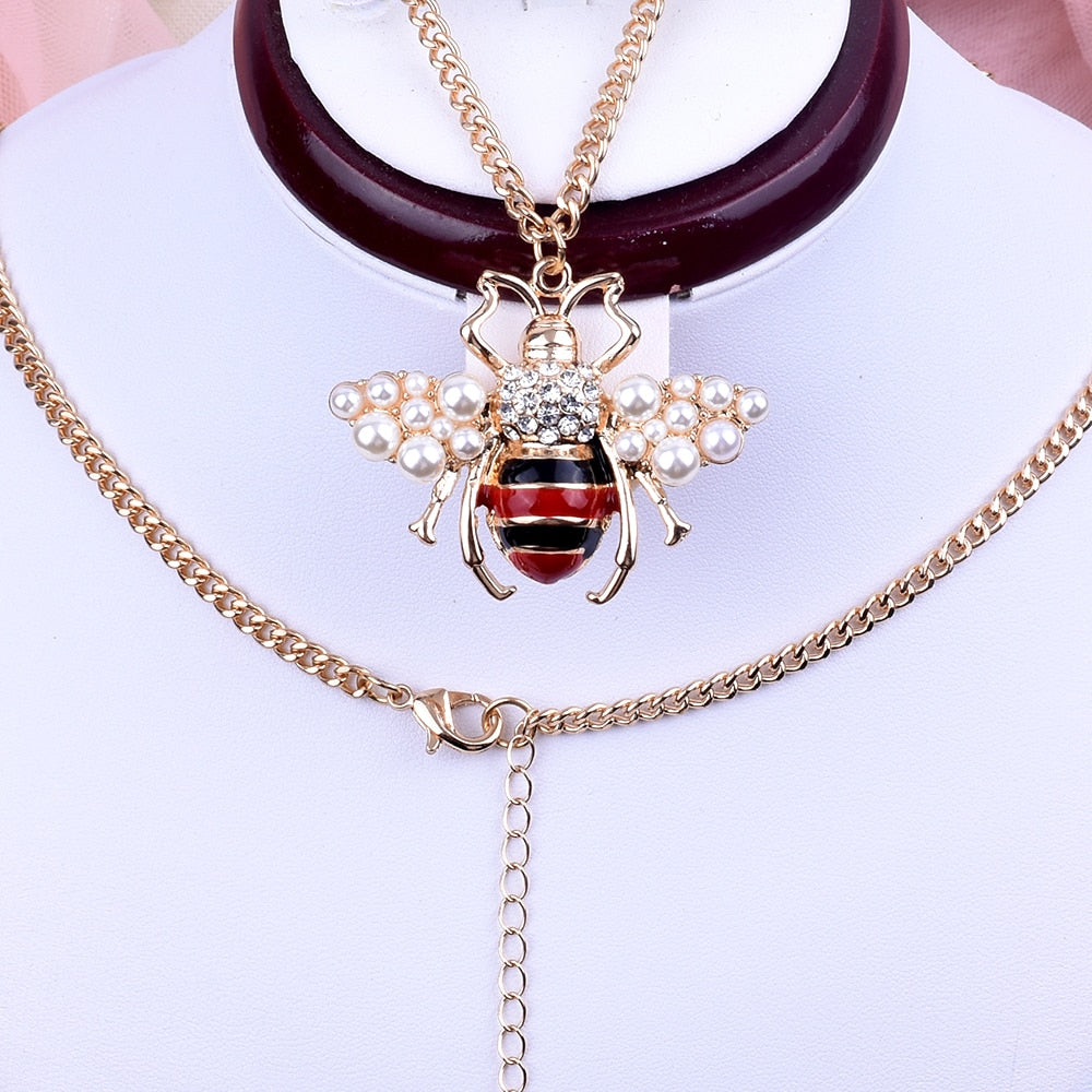 New Fashion Women Bee Pearl Crystal Necklace Jewelry Clothing Accessories Chain Alloy Non-oxidizing Necklace