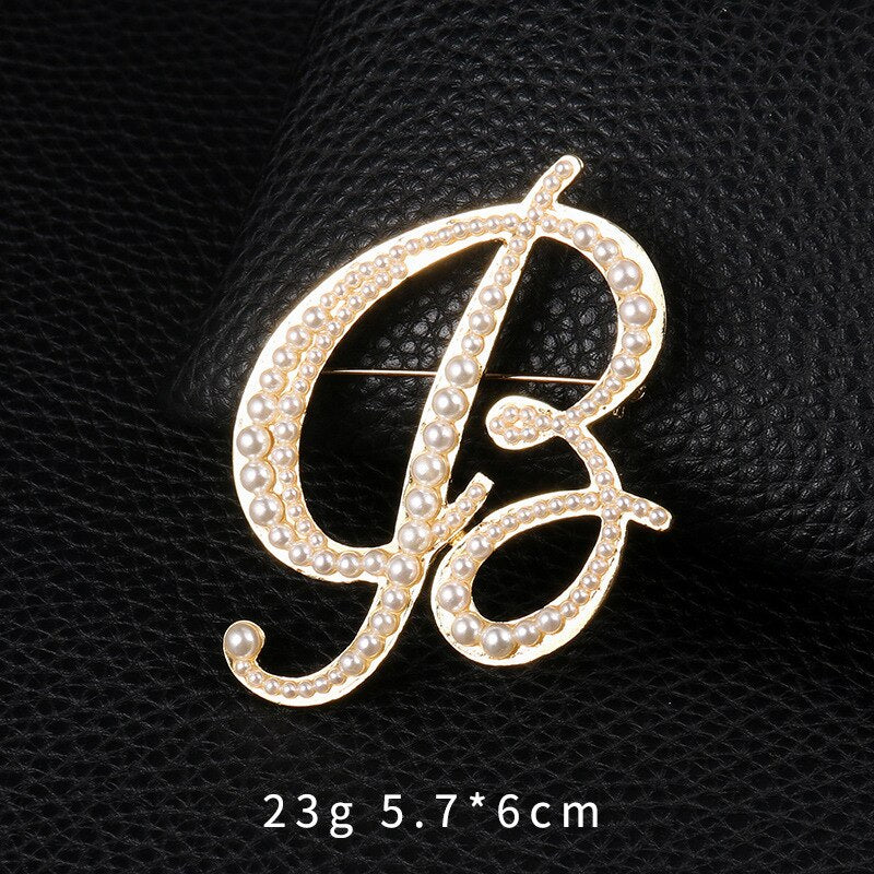 Fashion English Letters A K D Pearl Brooches  Lapel Pins Female Corsage Luxury Jewelry Gifts for Women Accessories