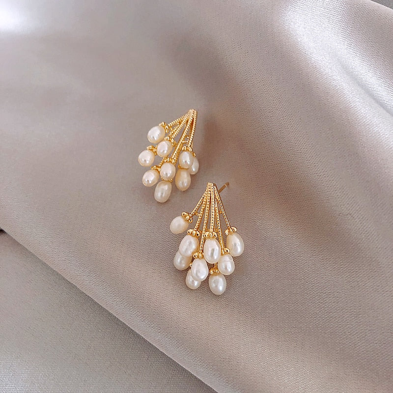 2020 Hot Sale Fashion Jewelry Hedgehog Shape Copper Freshwater Pearl Earrings Elegant Party Party Earrings for women