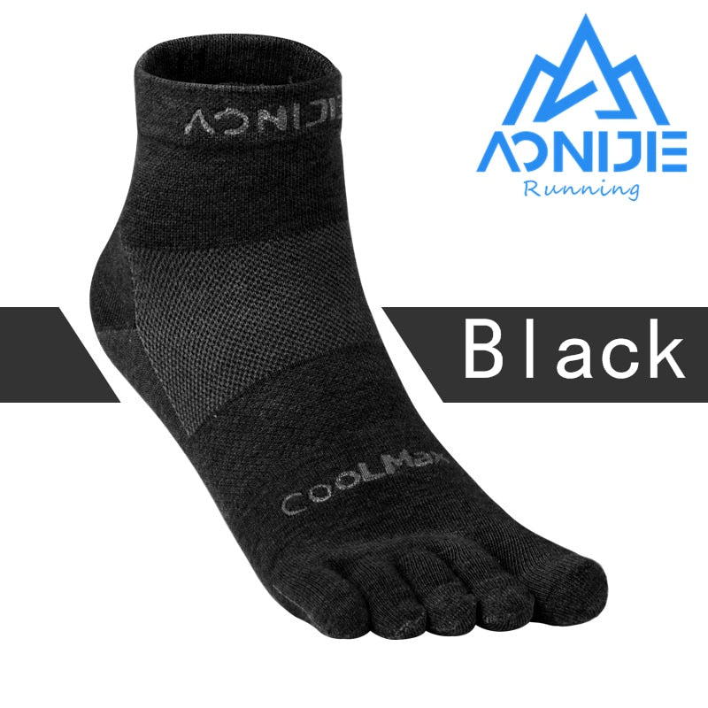 Toe Socks 2019 New CoolSpec Run Lightweight No-show Blister prevention Five Fingers Running Basketball Yoga Socks Men