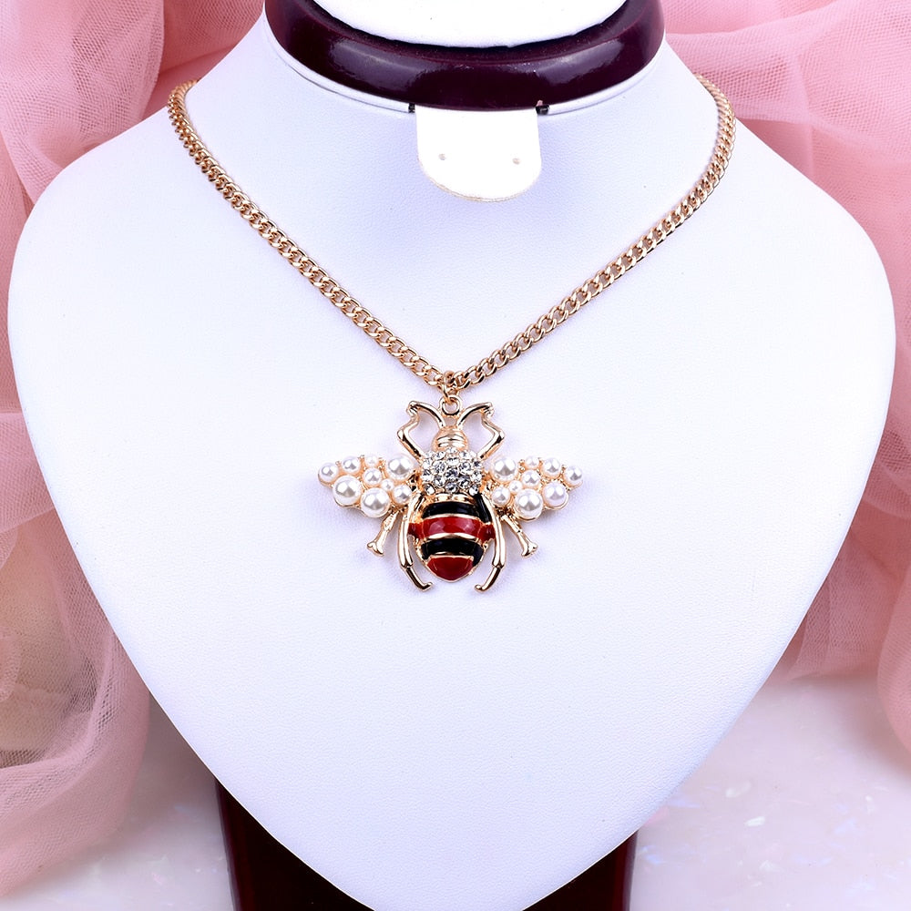 New Fashion Women Bee Pearl Crystal Necklace Jewelry Clothing Accessories Chain Alloy Non-oxidizing Necklace