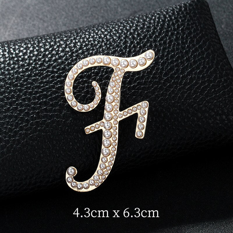 Fashion English Letters A K D Pearl Brooches  Lapel Pins Female Corsage Luxury Jewelry Gifts for Women Accessories