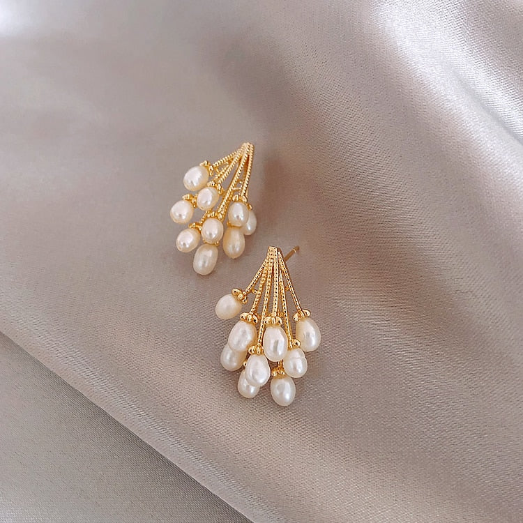 2020 Hot Sale Fashion Jewelry Hedgehog Shape Copper Freshwater Pearl Earrings Elegant Party Party Earrings for women