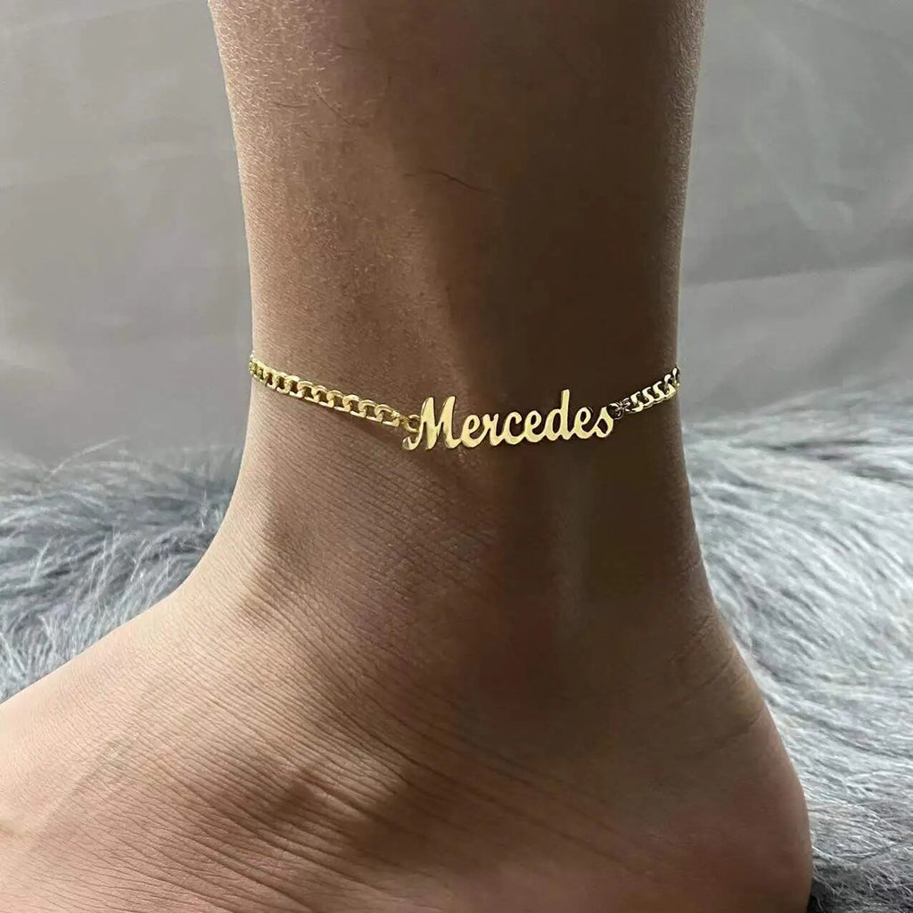 Customized Name Anklet - A Personalized Jewelry in Gold or Silver Stainless Steel, Adorned with a Crown or Butterfly, Ideal for Men and Women as a Gift.