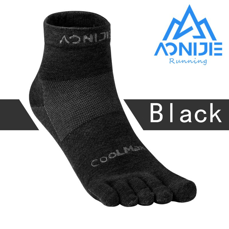 Toe Socks 2020 New CoolSpec Run Lightweight No-show Blister prevention Five Fingers Running Basketball Pilates Yoga Socks Men