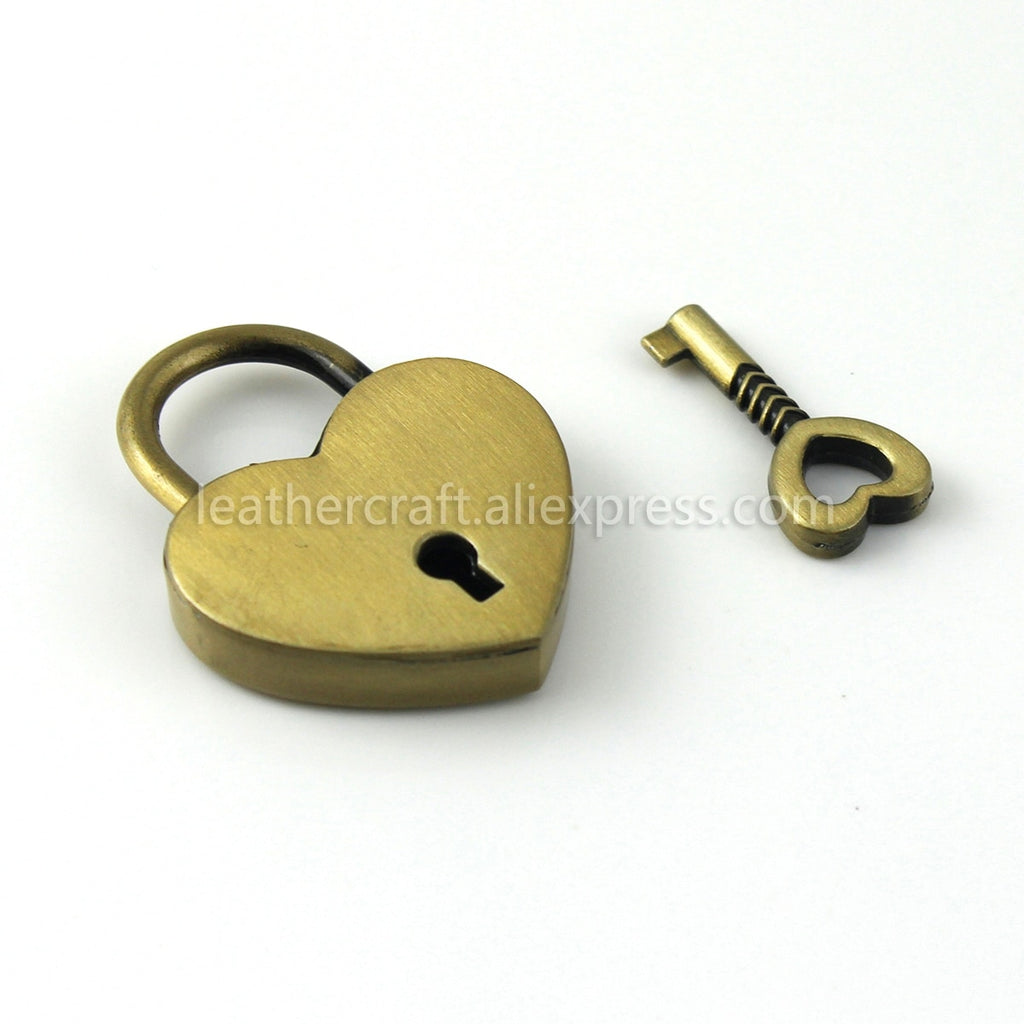 1 Pcs Heart Shape Vintage Metal Mini Padlock Bag Suitcase Luggage Box Key Lock With Key