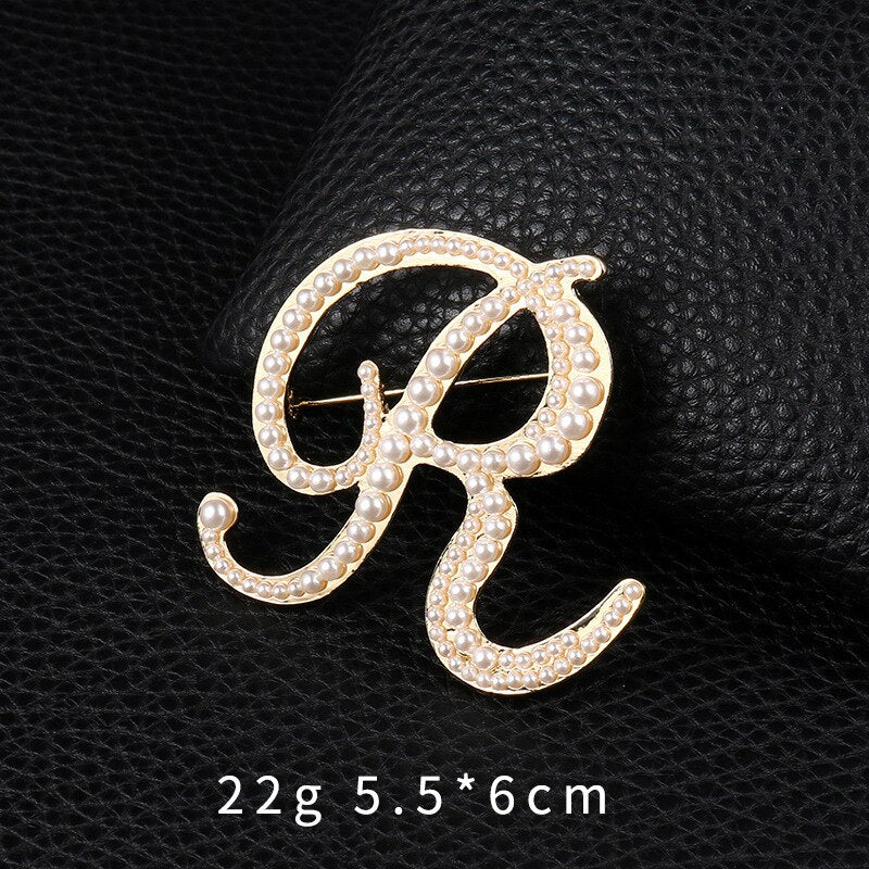 Fashion English Letters A K D Pearl Brooches  Lapel Pins Female Corsage Luxury Jewelry Gifts for Women Accessories