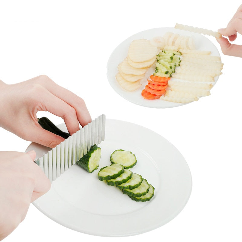 Stainless Steel Potato Chip Slicer Dough Vegetable Fruit Crinkle Wavy Slicer Knife Potato Cutter Chopper French Fry Maker