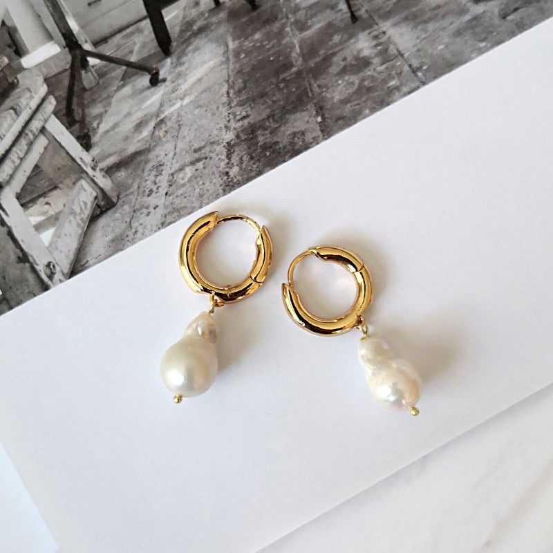 Peri&#39;sBox Natural Baroque Freshwater Pearl Drop Earrings Gold Color Small Circle Large White Pearl Earrings Women Pearl Charm