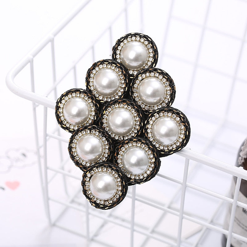 Women Brooches Pins Badge Coat Big Metal Vintage Retro Star Bee Lace Pearl Handmade Wholesale Series Accessories-SW