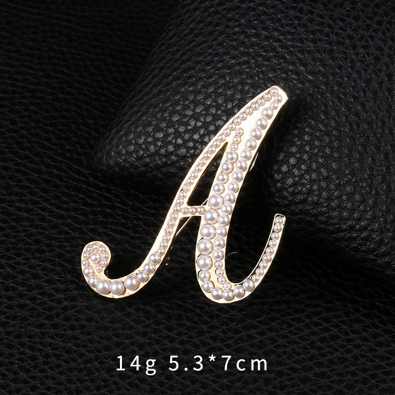 Fashion English Letters A K D Pearl Brooches  Lapel Pins Female Corsage Luxury Jewelry Gifts for Women Accessories