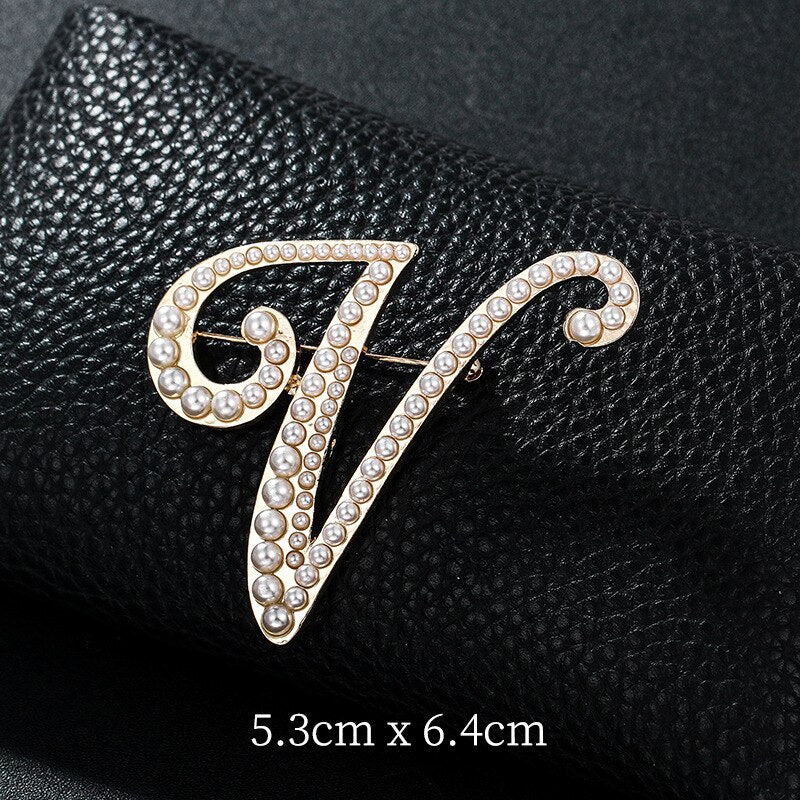 Fashion English Letters A K D Pearl Brooches  Lapel Pins Female Corsage Luxury Jewelry Gifts for Women Accessories