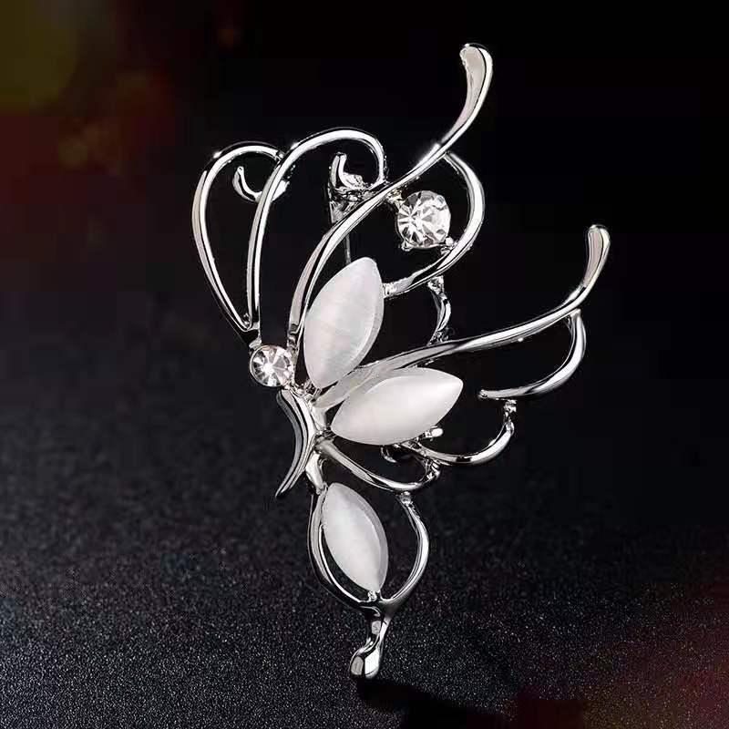 New 2021 Factory Direct Korean-Style Elegant Crystal All-match Brooch Gift Fashion Alloy Accessory Women&#39;s Corsage