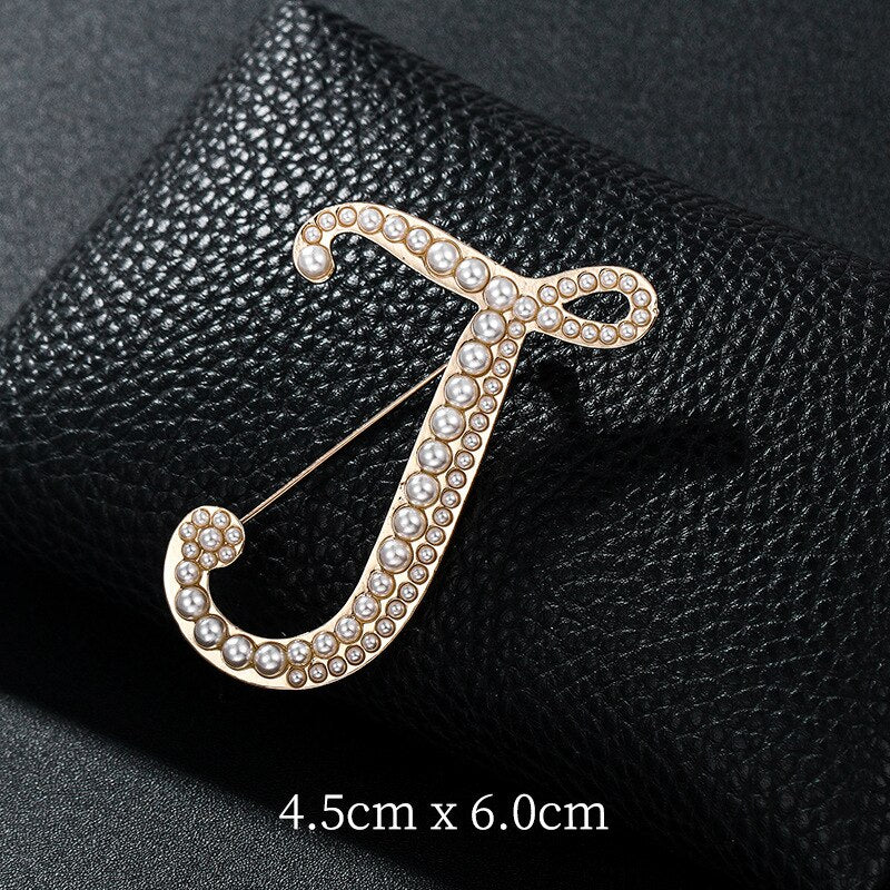 Fashion English Letters A K D Pearl Brooches  Lapel Pins Female Corsage Luxury Jewelry Gifts for Women Accessories