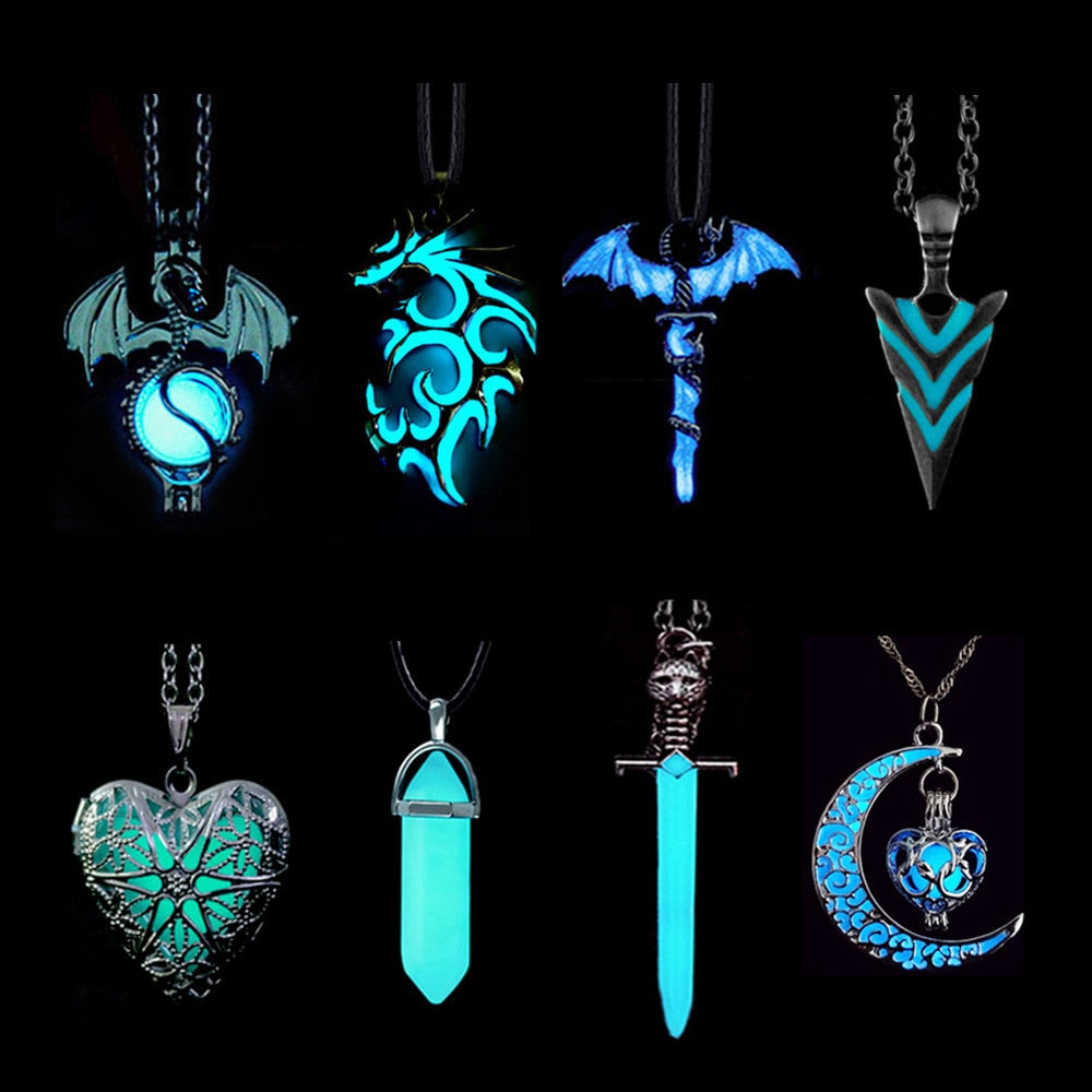 Glow-in-the-Dark Necklace for Men or Women with Luminous Dragon Necklace Glowing Night Fluorescence Antique Silver-Plated Halloween.