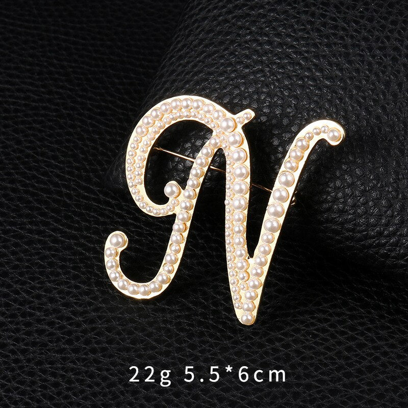 Fashion English Letters A K D Pearl Brooches  Lapel Pins Female Corsage Luxury Jewelry Gifts for Women Accessories