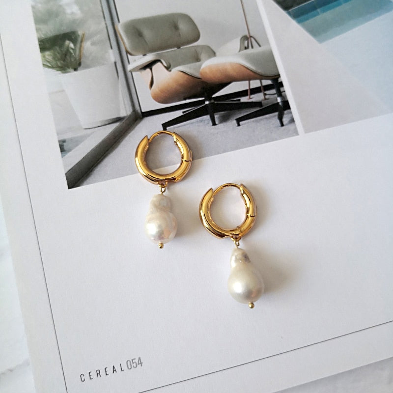 Peri&#39;sBox Natural Baroque Freshwater Pearl Drop Earrings Gold Color Small Circle Large White Pearl Earrings Women Pearl Charm