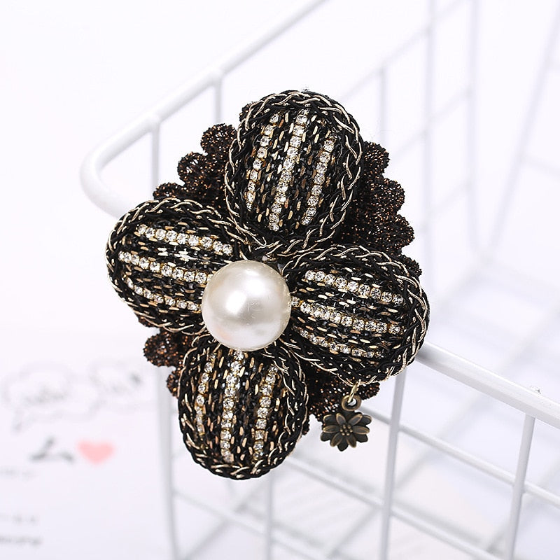 Women Brooches Pins Badge Coat Big Metal Vintage Retro Star Bee Lace Pearl Handmade Wholesale Series Accessories-SW