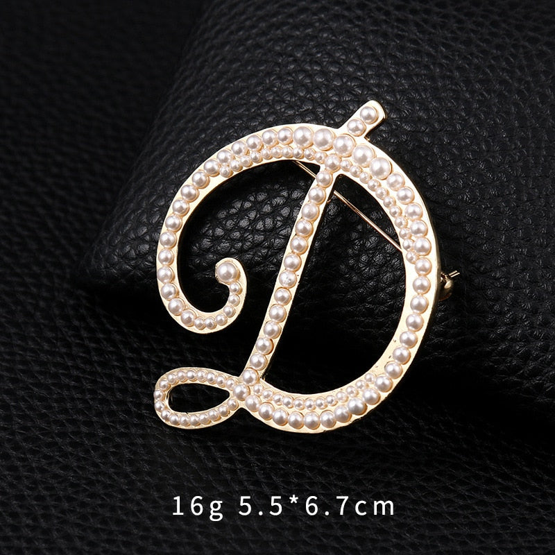 Fashion English Letters A K D Pearl Brooches  Lapel Pins Female Corsage Luxury Jewelry Gifts for Women Accessories