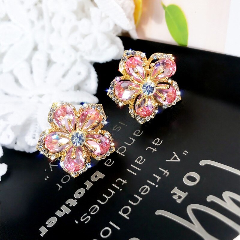 New Korea Sweet Cute Flower Crystal Temperament Geometric Shiny Zircon Earrings Statement Earrings for Women Girl Pendientes