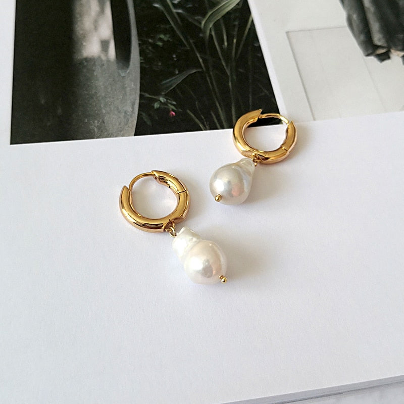 Peri&#39;sBox Natural Baroque Freshwater Pearl Drop Earrings Gold Color Small Circle Large White Pearl Earrings Women Pearl Charm