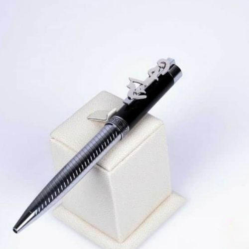 Silver Customized Name  Pen Peronlized Gift for all Bithdays, Valentines قلم فضة بالاسم للهدايا الخاصة و المميزة.
