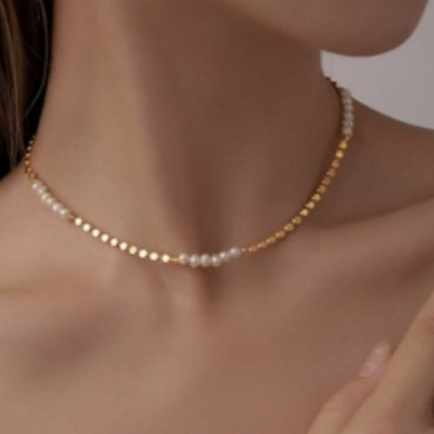 Chic White and Gold Pearl Beaded Choker Necklace - A Modern Statement Piece