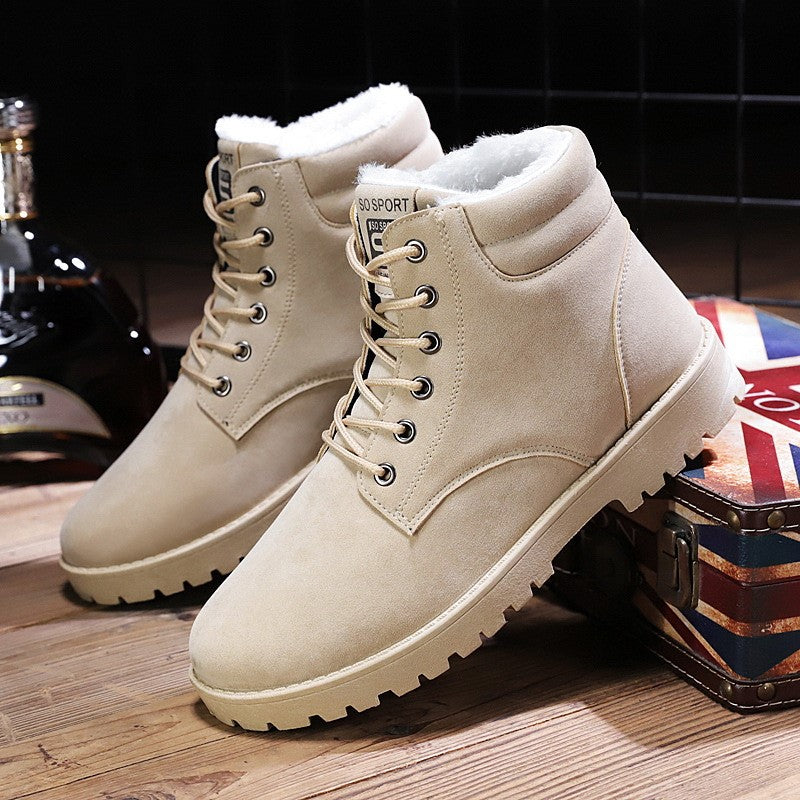 Men's snow boots. Comfortable keeping your foot warm with manhood look and design.