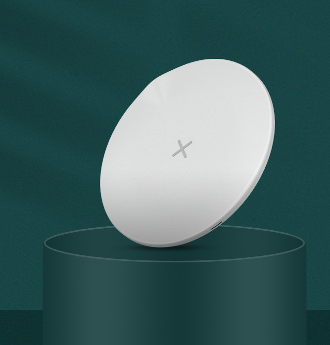 The New Ultra-Thin Round Wireless Charger 15W Fast Charge Wireless Charger Fast Charge