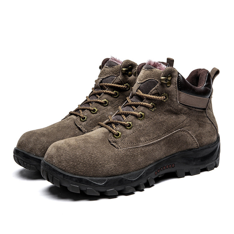 Outdoor climbing hiking shoes. Manhood Traditional design best material and fashion.
